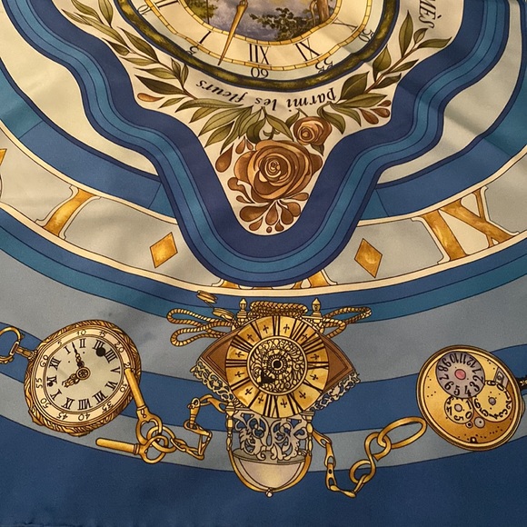 Hermes Rare color La Ronde des Heures Silk Scarf - Picture 6 of 15